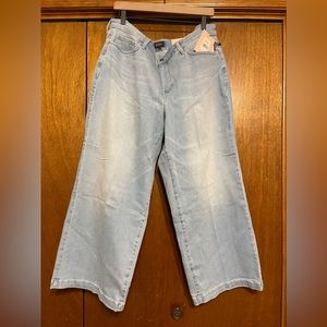 NWT sz 18w NYDJ Teresa Wide Leg denim light wash